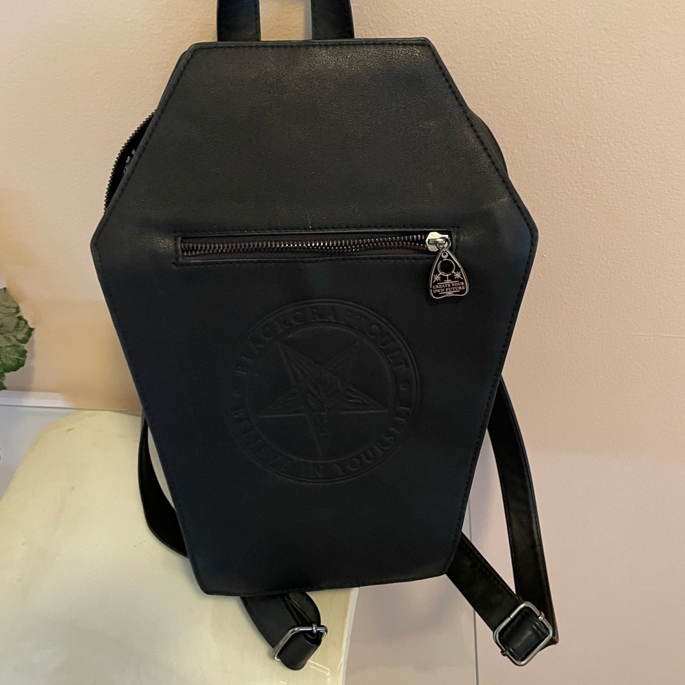Black craft back pack